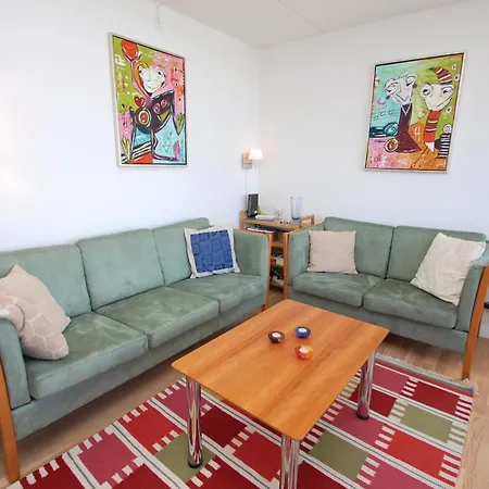 Cozy In With Kitchen Apartment *